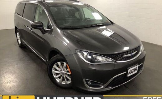 2018 Chrysler Pacifica Touring L Plus