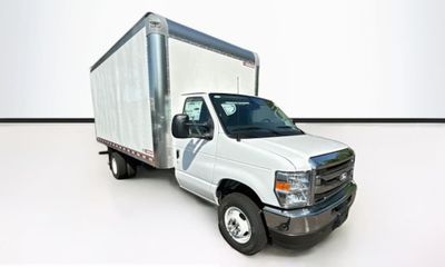 2027 Ford E-450 Base