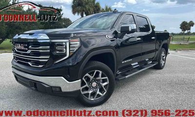 2025 GMC Sierra SLT