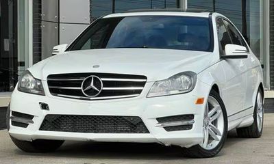 2014 Mercedes-Benz C-Class C250