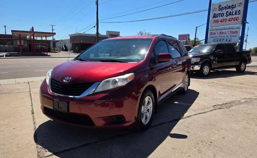 2012 Toyota Sienna LE