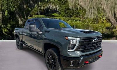 2025 Chevrolet Silverado HD LTZ