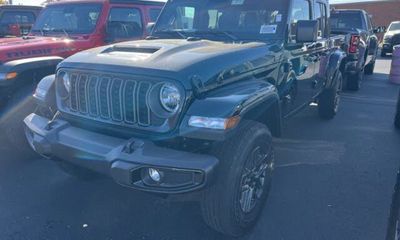2026 Jeep Gladiator Sport