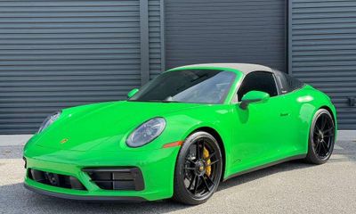 2023 Porsche 911