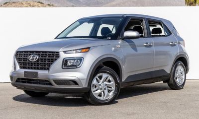 2026 Hyundai Venue SE