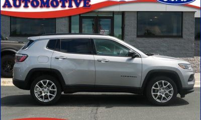 2022 Jeep Compass Latitude LUX Altitude