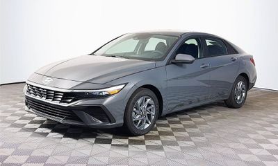 2026 Hyundai Elantra Blue SEL Sport
