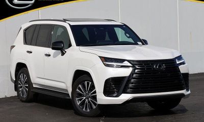 2026 Lexus LX 600 Premium
