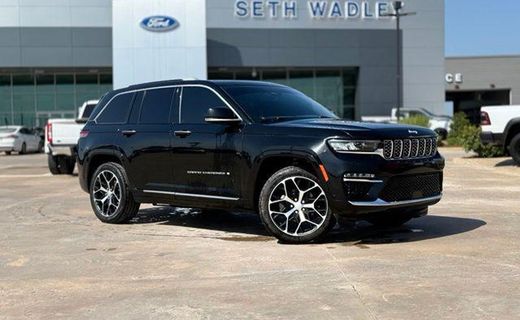 2022 Jeep Grand Cherokee Summit