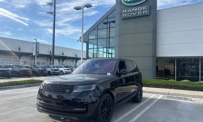 2023 Land Rover Range Autobiography