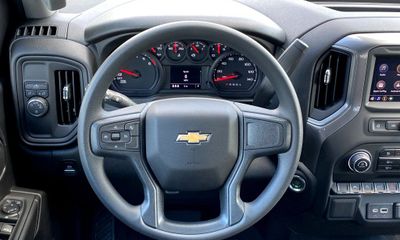 2024 Chevrolet Silverado Custom