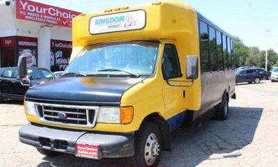 2006 Ford E-450 E 350 Super