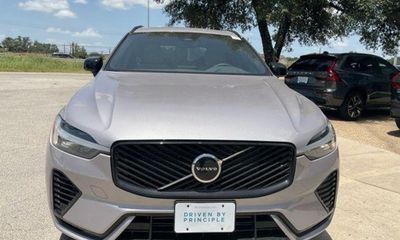 2026 Volvo XC60 Core