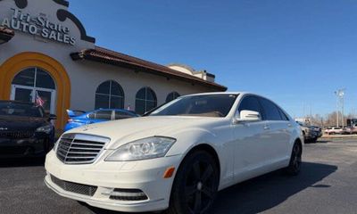 2011 Mercedes-Benz S-Class S550
