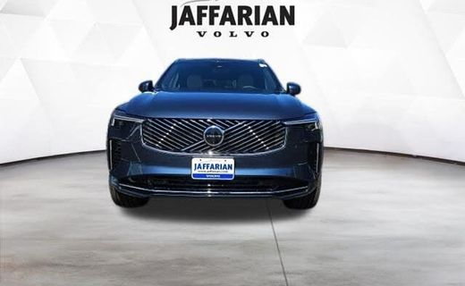 2026 Volvo XC90 Plus Bright