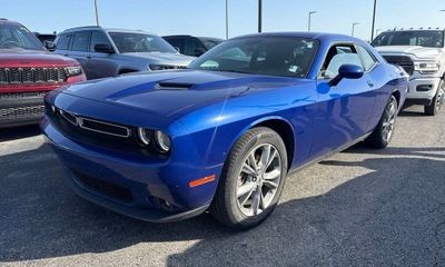 2022 Dodge Challenger SXT