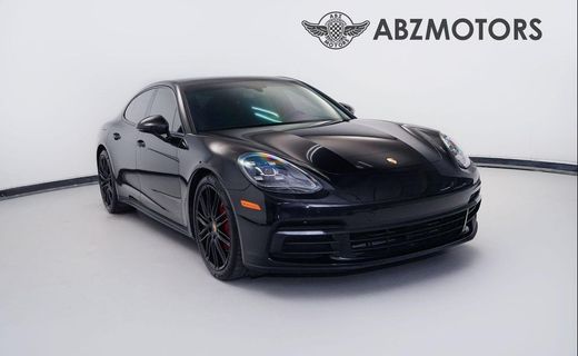 2018 Porsche Panamera