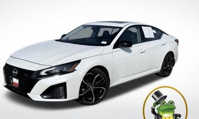 2024 Nissan Altima SR