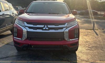 2024 Mitsubishi Outlander Sport S ES LE
