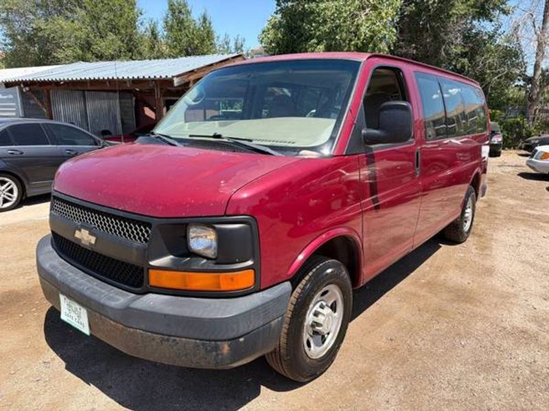 2006 Chevrolet Express — a typically priced live listing