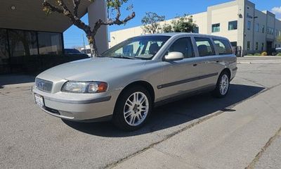 2003 Volvo V70 2 4T