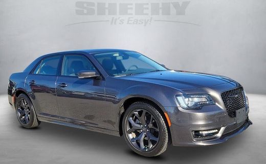 2022 Chrysler 300 Touring L