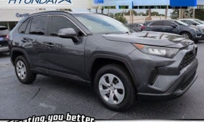 2020 Toyota RAV4 XLE