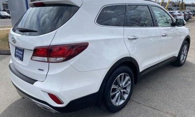 2018 Hyundai Santa FE SE Base