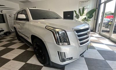 2019 Cadillac Escalade Luxury