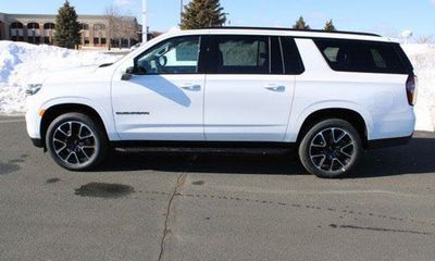 2022 Chevrolet Suburban RST