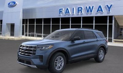 2024 Ford Explorer XLT