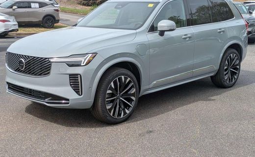 2026 Volvo XC90 Plus Bright