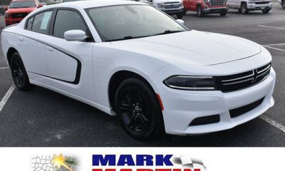 2017 Dodge Charger SE