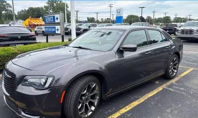2016 Chrysler 300 300S