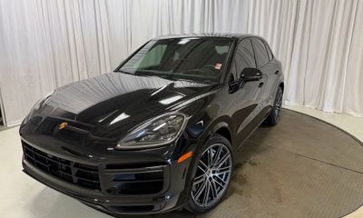 2023 Porsche Cayenne Turbo