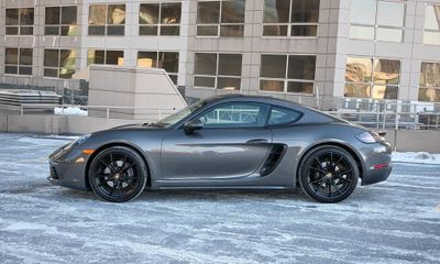 2019 Porsche 718 Cayman