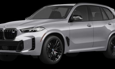2026 BMW X5 M60I