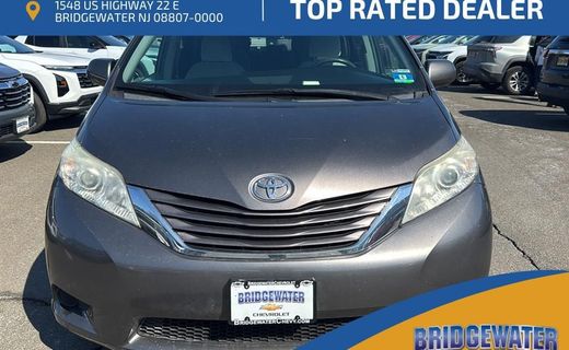2016 Toyota Sienna LE