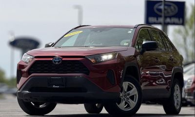2020 Toyota RAV4 LE HV