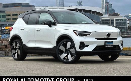 2023 Volvo XC40 Ultimate Dark