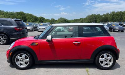 2011 Mini Hardtop Base Hatchback