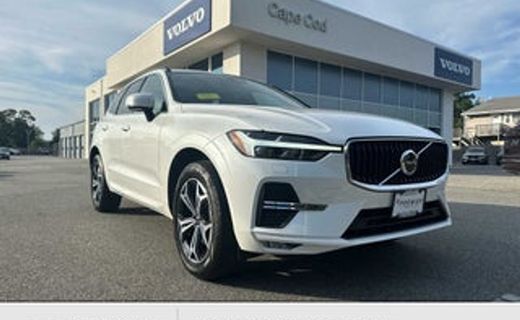 2022 Volvo XC60 Momentum