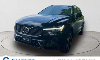 2025 Volvo XC60 Plus Dark