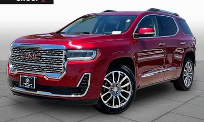 2023 GMC Acadia Denali
