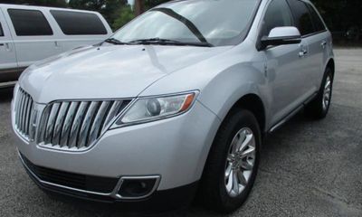 2013 Lincoln MKX Base