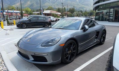 2025 Porsche 718 Cayman
