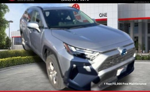 2023 Toyota RAV4 LE