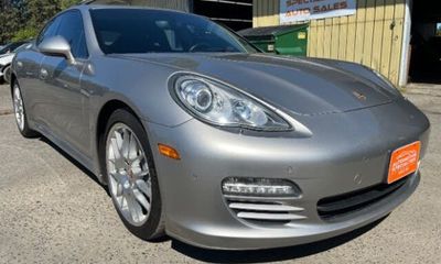 2013 Porsche Panamera Base 4