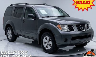 2005 Nissan Pathfinder LE