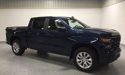 2022 Chevrolet Silverado Custom